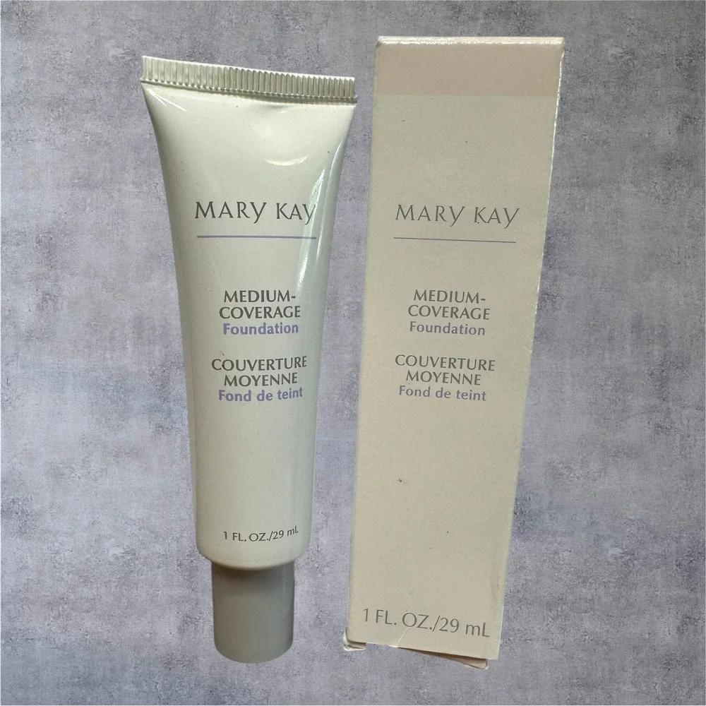 Mary Kay Medium Coverage Foundation 355100 1oz Ivory 104 New Liquid Gray Cap